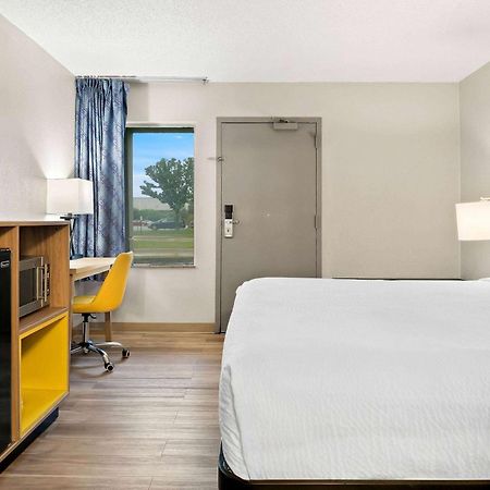 Days Inn & Suites By Wyndham Warren Zewnętrze zdjęcie
