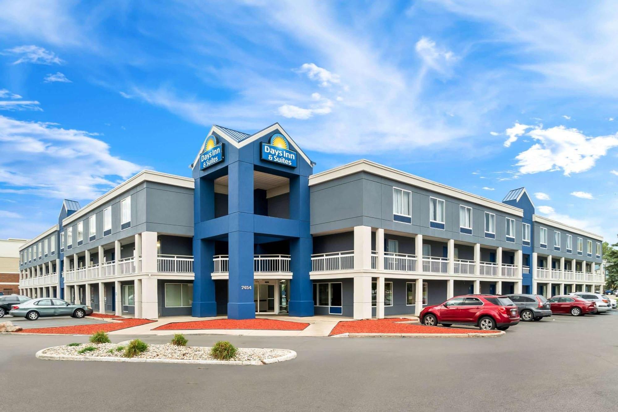 Days Inn & Suites By Wyndham Warren Zewnętrze zdjęcie