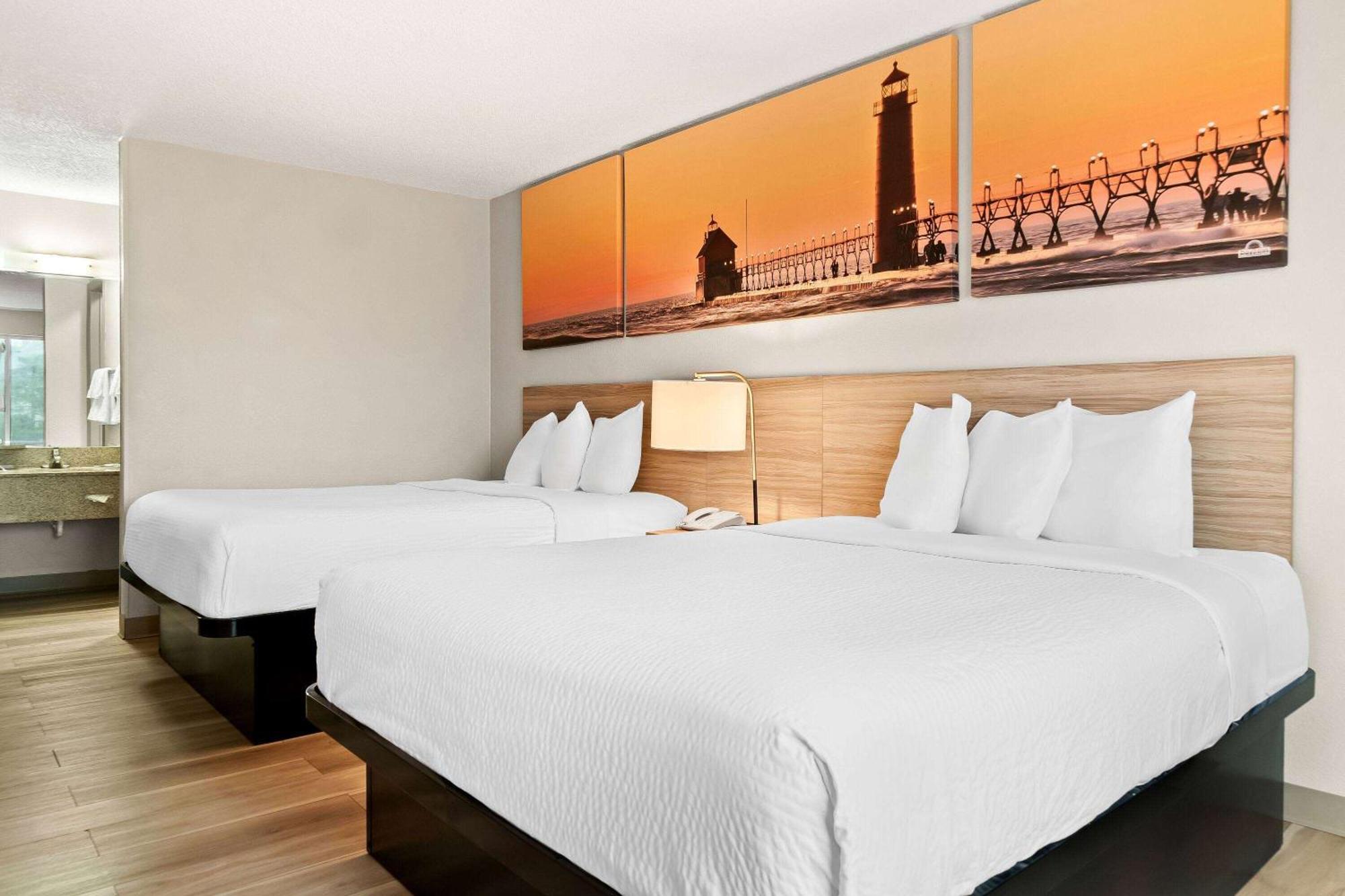 Days Inn & Suites By Wyndham Warren Zewnętrze zdjęcie